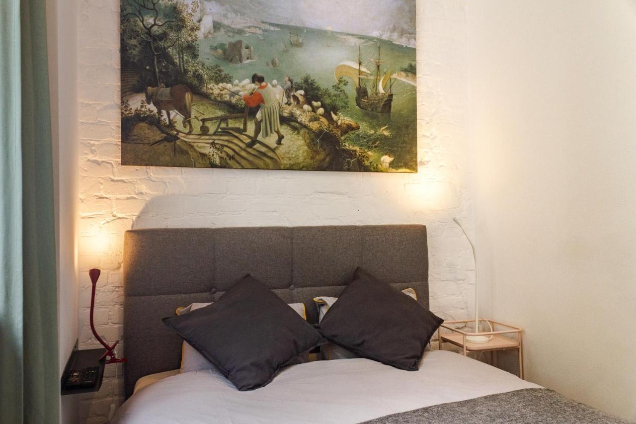 Apartament Z Upadkiem Ikara / Apartment With The Fall Of Icarus Łódź Dış mekan fotoğraf
